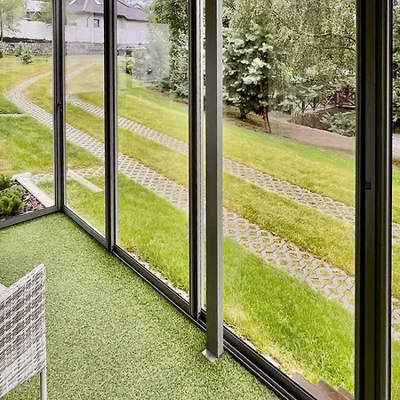 1 Bedroom Front In
